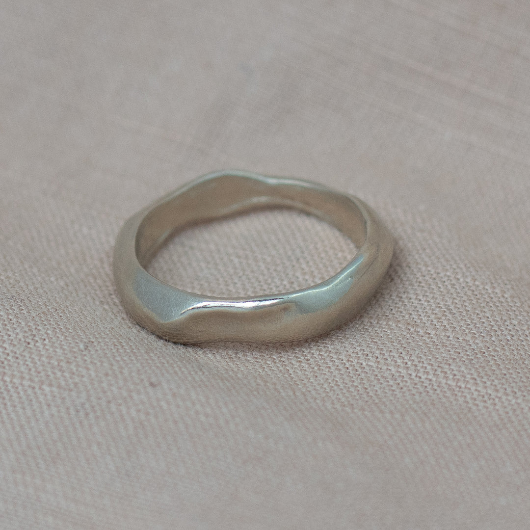 Wabi Sabi Band - 14k White Gold - 5mm