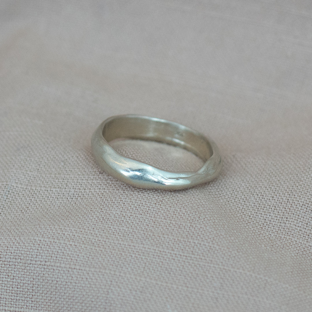 Wabi Sabi Band - 14k White Gold - 5mm
