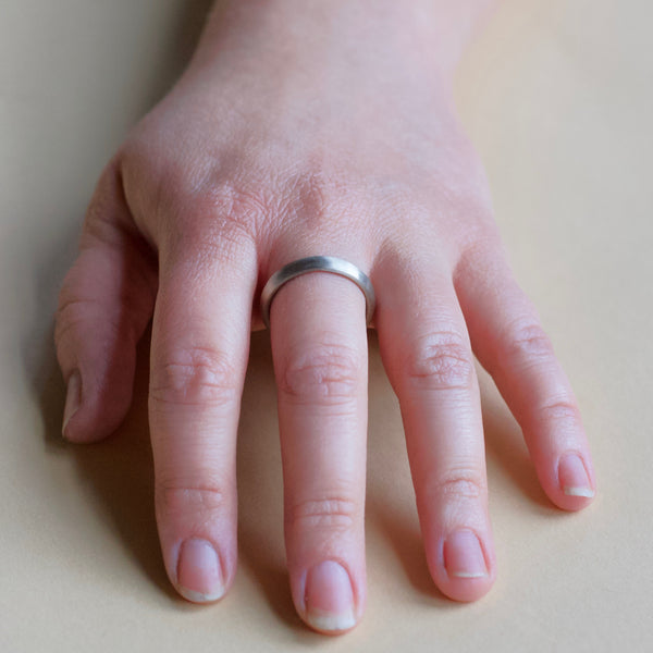 White Gold Matte Comfort Band - 5mm